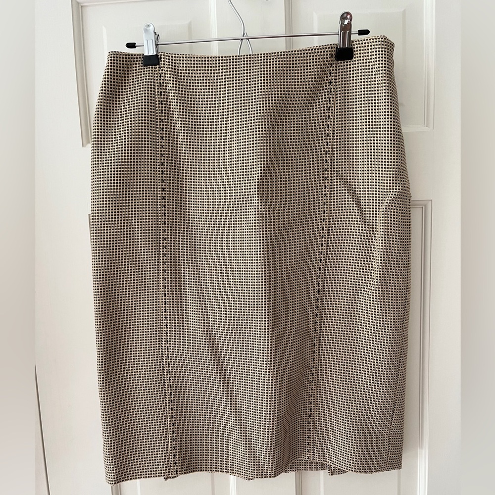 Carlisle Black and White Patterned Pencil Skirt